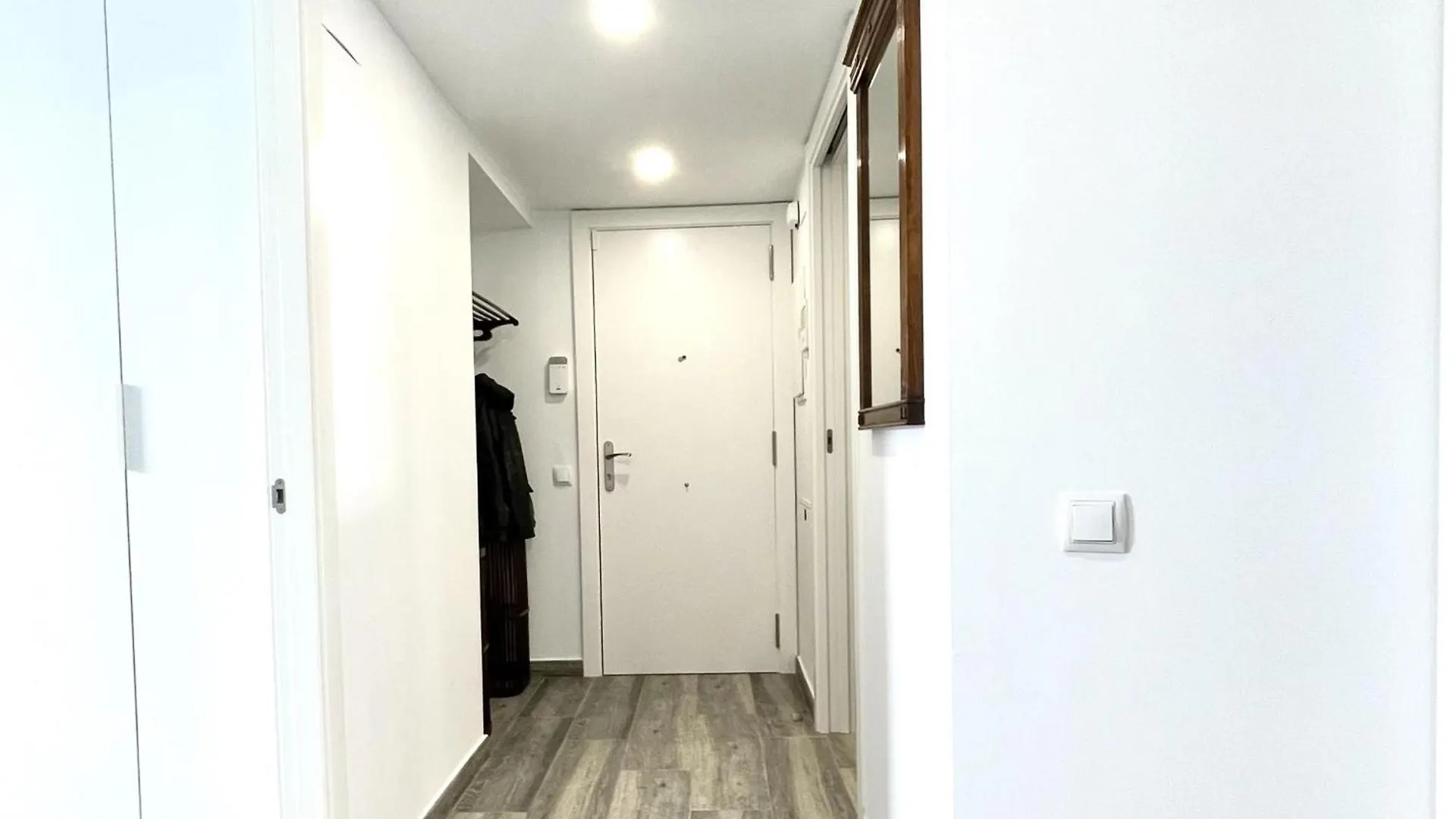 Apartamento Confortable Con Parking Privado En El Centro De Vilanova I La Geltru - Es-332-8