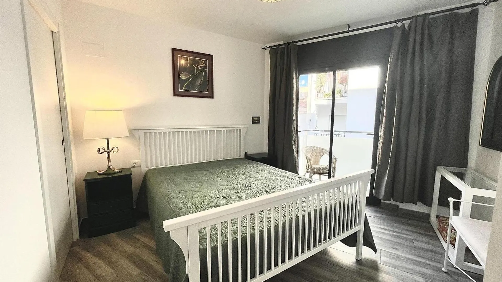 Апартаменты Apartamento Confortable Con Parking Privado En El Centro De Vilanova I La Geltru - Es-332-8 Испания